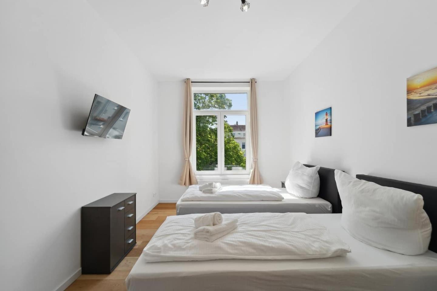 Infinity Stay Ferienapartments Rheinstrasse ヴィルヘルムスハーフェン エクステリア 写真