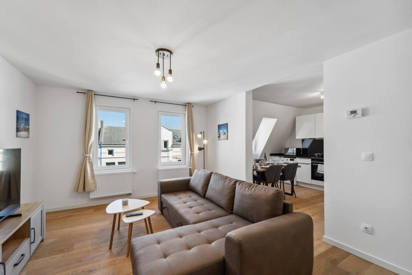 Infinity Stay Ferienapartments Rheinstrasse ヴィルヘルムスハーフェン エクステリア 写真